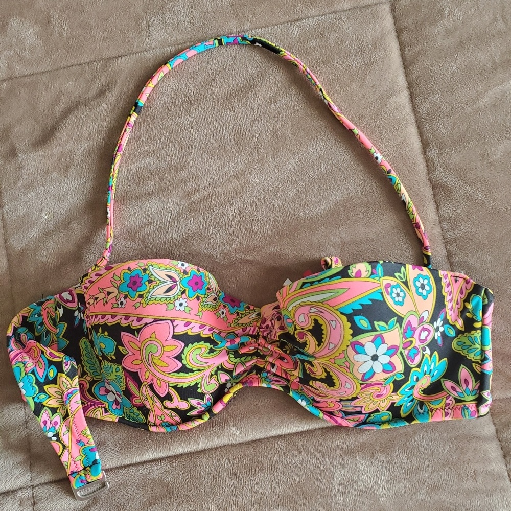 Victoria Secret Vibrant Bikini Top